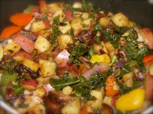 Happy Skillet! (Red Potatoes, Peppers, Kale)